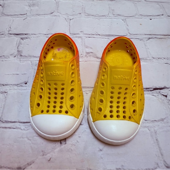 Natives - Picture 2 of 7